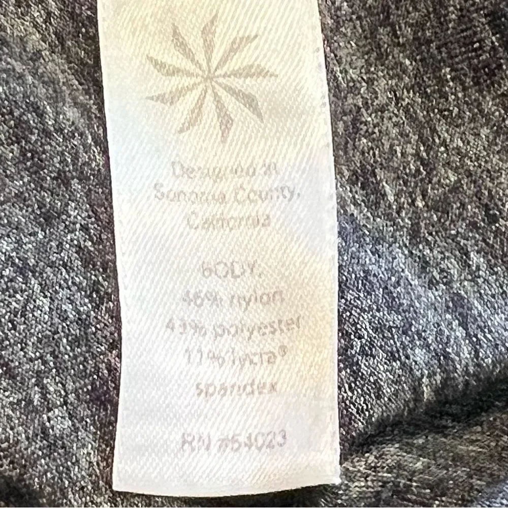 Athleta Grey Leggings with Slightly Flared Legs. Size Small. Great Condition!!